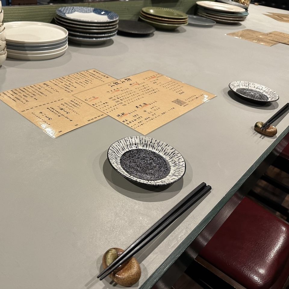 落ち着いた店内でお食事を♪デートや女子会で使いやすいお店★