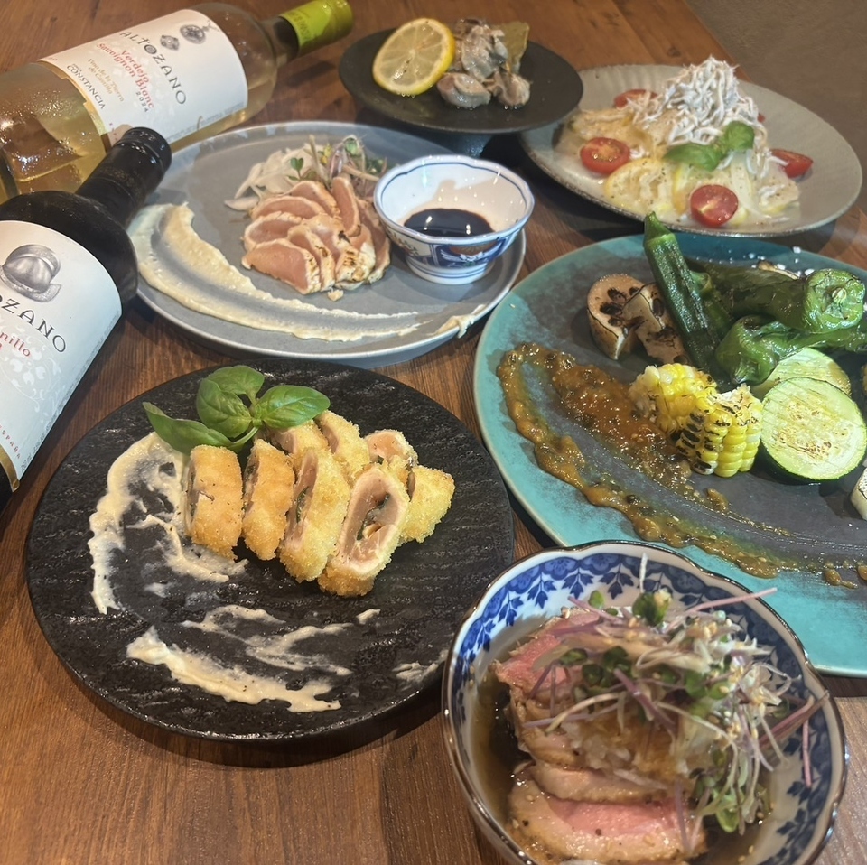 【石山駅徒歩5分】落ち着いた店内の創作野菜酒場！系列店はきんぎょ。各種宴会にも!