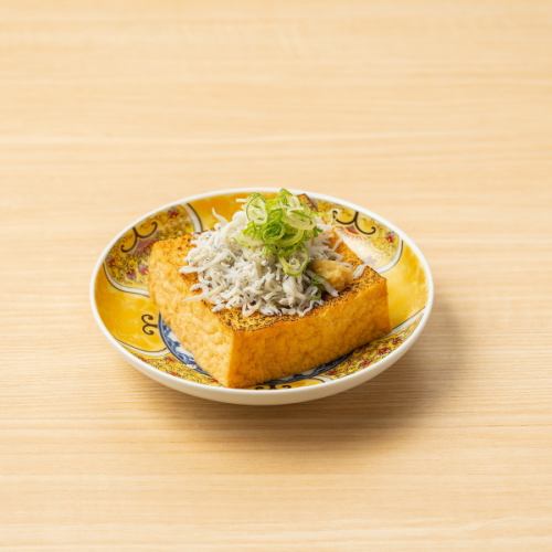 焼き厚揚げじゃこまみれ