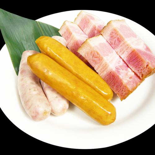 厚切炙りベーコン&粗挽ソーセージ盛合せ