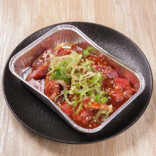 ピリ辛ラムスジ肉ホイル焼き