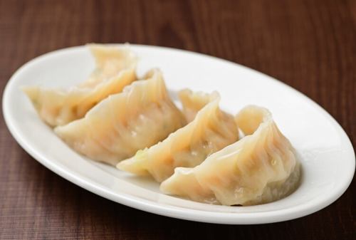 4 boiled dumplings