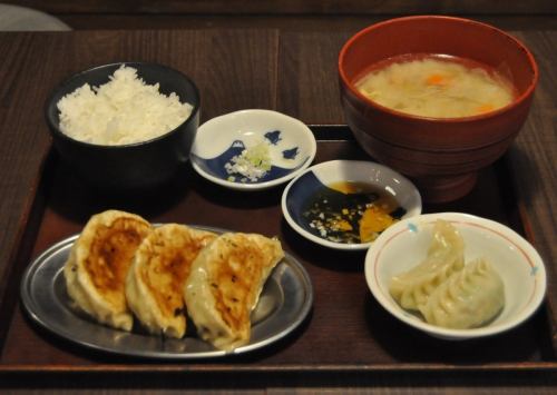 Assorted dumpling set meal