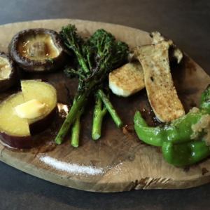 本日の炭火野菜　480円～ ※内容は黒板をご覧ください