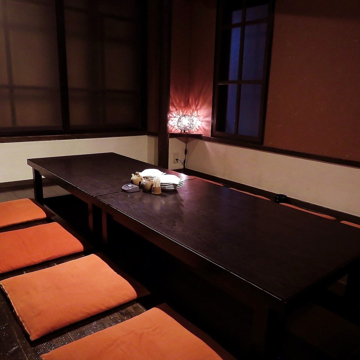 We have a private room where you can take off your shoes and relax ◎ Please use it for entertaining or dinner parties.