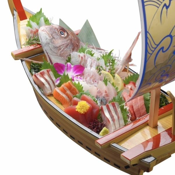 【厳選鮮魚！絶品】真鯛入り刺身9種盛り合わせ　5,478円！横須賀、久里浜で海鮮ならぜひ当店へ！
