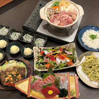 【宴会にも使いやすい2時間飲み放題付き】海鮮もお肉も楽しめる 全8品4000円（税込）