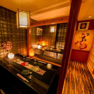 We have a wide variety of large and small private rooms for groups ranging from 2 people to groups! It's just a 1-minute walk from Shinbashi Station and has excellent access. Our private room space allows everyone who visits to feel comfortable! From small groups to We can meet a wide range of needs, including groups, so it is suitable for private use such as girls' nights out, group parties, etc. ◎We also have many advantageous coupons! Shinbashi / Izakaya / Yakitori / Banquet /