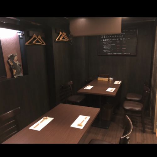 ◆ There is a semi-private room for 2 to 10 people!