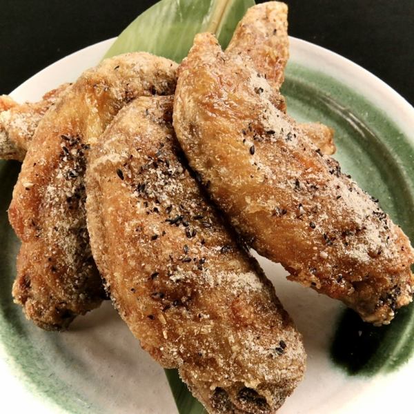 [Nagoya specialty] Fried chicken wings (4 pieces)