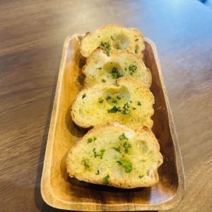 ガーリックトースト