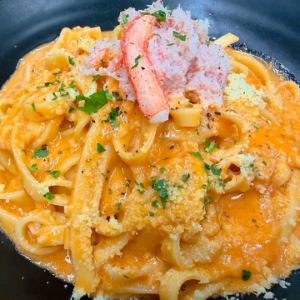 ズワイガニのトマトクリームタリアテッレ