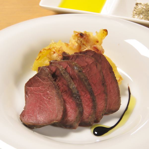 本巣産　鹿もも肉のソテー　天然塩で