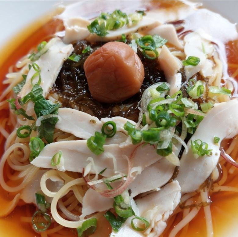 海藻ともずく・蒸し鶏の和風冷製パスタ