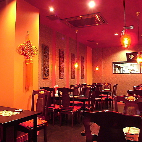 The 1st floor can accommodate up to 50 people, and the 2nd floor up to 100 people! The entire restaurant can accommodate up to 150 people!!
