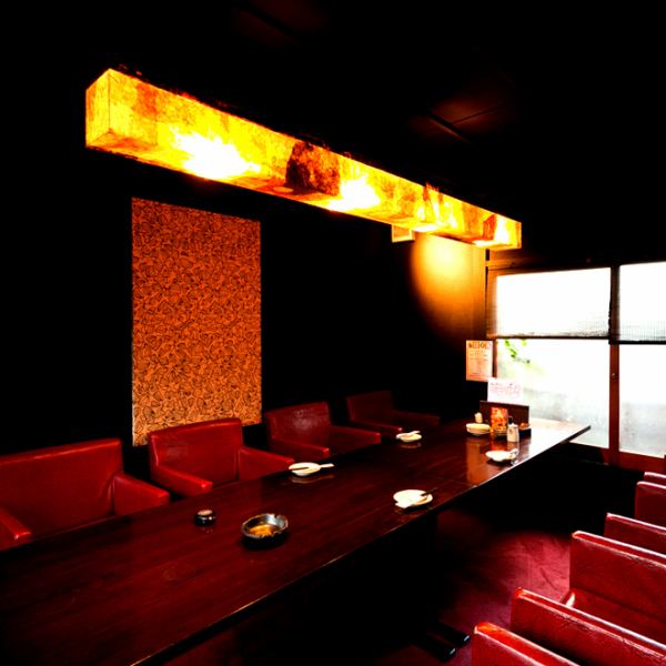 [Smoking allowed in all seats] 2 minutes walk from Yokkaichi Station.We have table seats that can be used by up to 8 people, such as company banquets and entertainment.We also have the best seats available for various occasions.Please use it for various banquets.