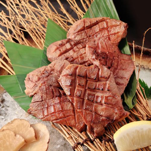Enjoy authentic Tohoku cuisine at a traditional Japanese izakaya in Yokkaichi!
