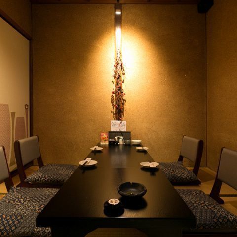 大人数でもご利用できる個室をご用意しております！