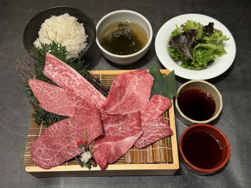 A5ランク黒毛和牛7種盛りランチ