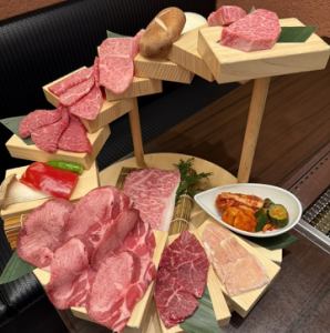 精致的十二层点心盘（限时隐藏菜单项目）