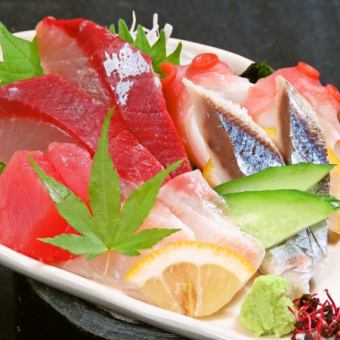 【新潟女子応援企画★】4時間飲み放題！全5品3850円（税込）※金土祝前は＋500円（税込）