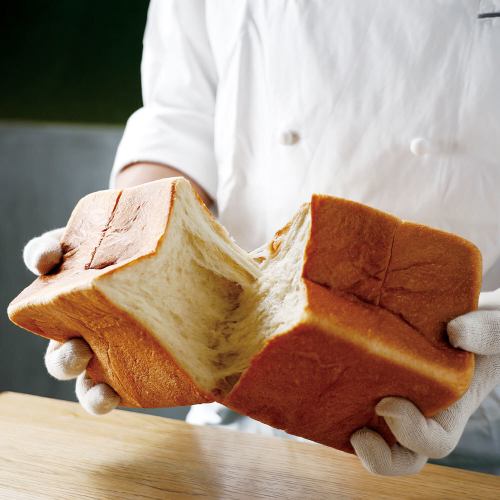 Tabelog's Top 100 Restaurants! Made with focaccia from Ore no Bakery Ebisu.