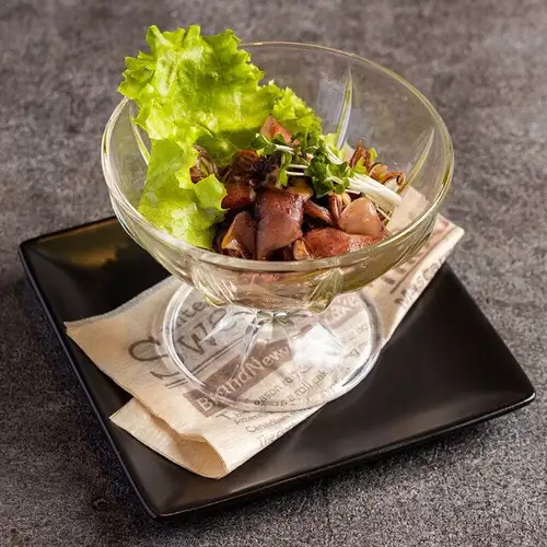 Smoked firefly squid in oil
