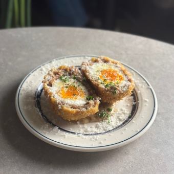 スコッチエッグ　ポルチーニソース