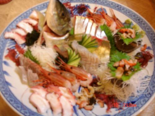 Assorted sashimi