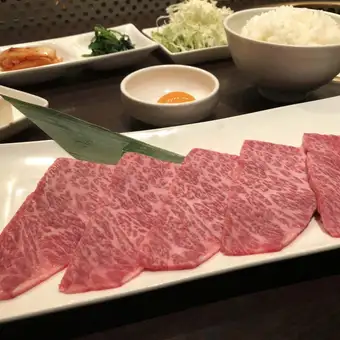 【ランチ限定】和牛肩ロースザブトン