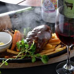 【年末派對套餐】悠閒享用經典菜單☆包含90分鐘暢飲! 5,500日圓(含稅)