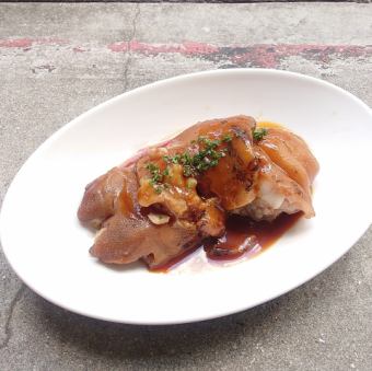 とろとろ豚足　八丁みそだれ