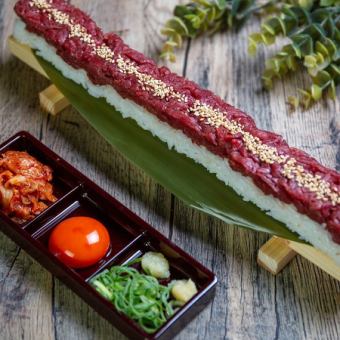 Long meat sushi that is attracting attention in the media now! It is a product that is sure to look good in the picture ☆ We are proposing a new form of meat unique to our shop ♪