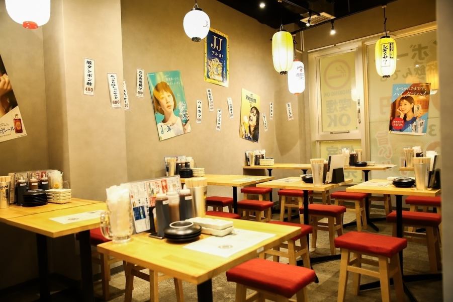 [Each floor can be reserved for private use] Perfect for small parties or drinking parties with friends! Enjoy gyoza and yakitori without worrying about those around you♪ [#Umeda #Osaka #gyoza #mapo tofu #cheap #neo bar #public bar #all-you-can-drink #izakaya #girls' night out #private room #Chinese]