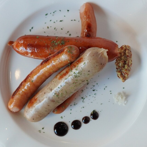 ソーセージ盛り合わせ