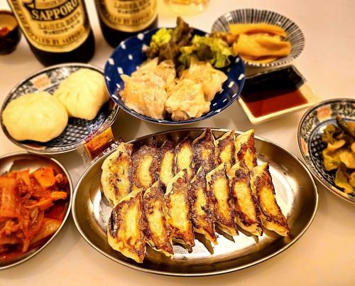 お酒に合うアテ多数あり！メニューの豊富さが自慢です！