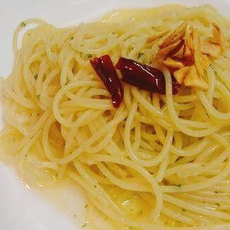 スパゲティ　ペペロンチーノ