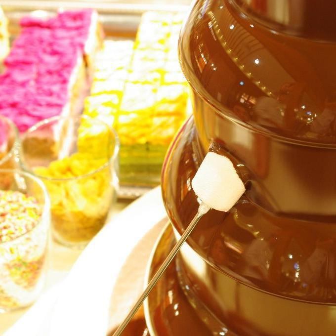 無限量供應的任食甜點★您還可以品嚐受歡迎的巧克力火鍋♪