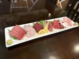 お刺身盛り合わせ