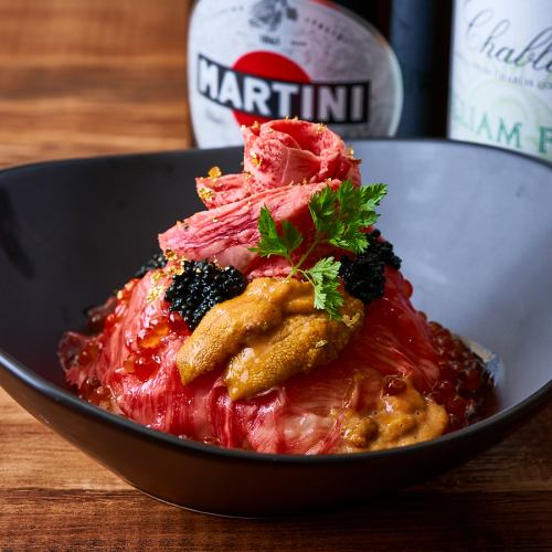 我们还提供只有在我们餐厅才能品尝到的正宗和牛菜肴。