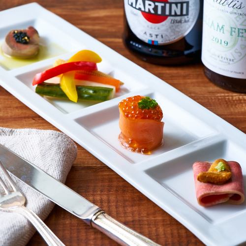 我们还提供时尚创意菜肴！我们以热情周到的服务欢迎您的到来。