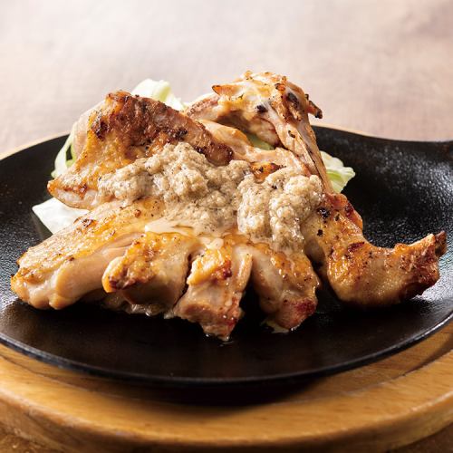 清流若どり デカッ! もも一本焼き ~特製 玉葱塩ダレ~