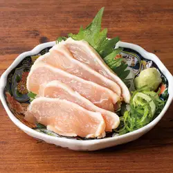 用国产鸡肉制成的 Toriwasa