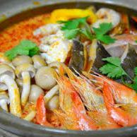 Asian hotpot (2~3 servings) ◆Spicy hotpot with tom yum goong flavor!