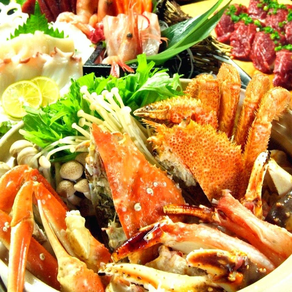 Fresh seafood such as gorilla oysters, hairy crabs, and live squid delivered daily from Akkeshi!