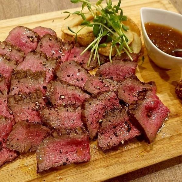 名物!1パウンド牛ステーキ