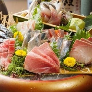 築地直送鮮魚を刺身で提供しております★