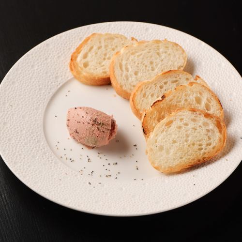 自家製白レバーパテ