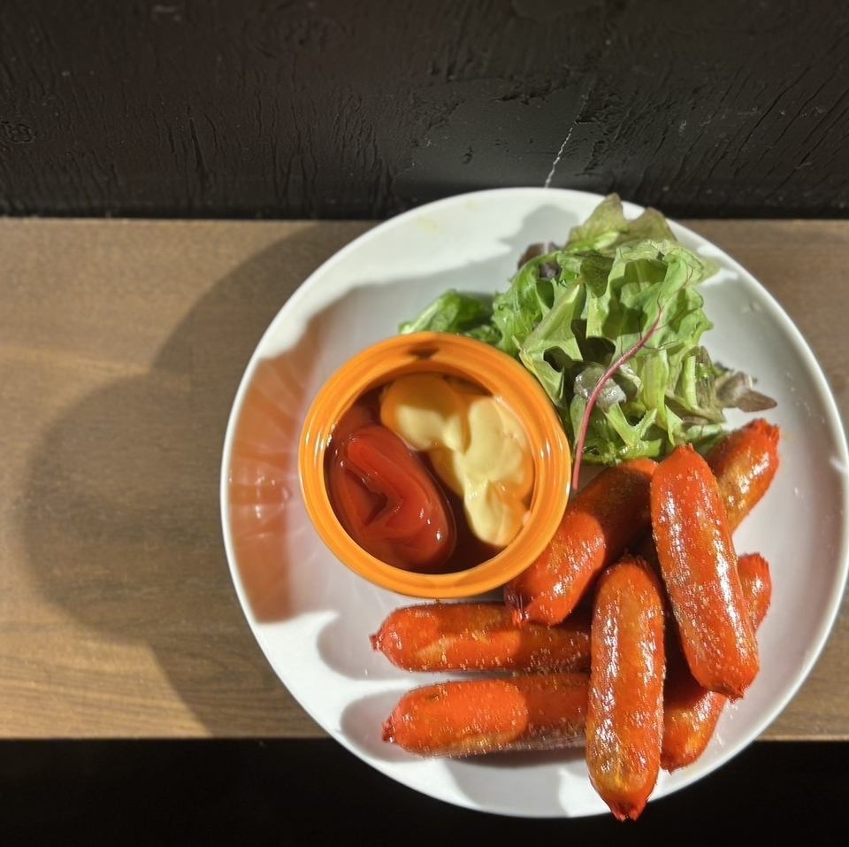 ゆったりした店内でお過ごしください。