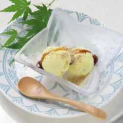 검은 꿀 콩가루 아이스